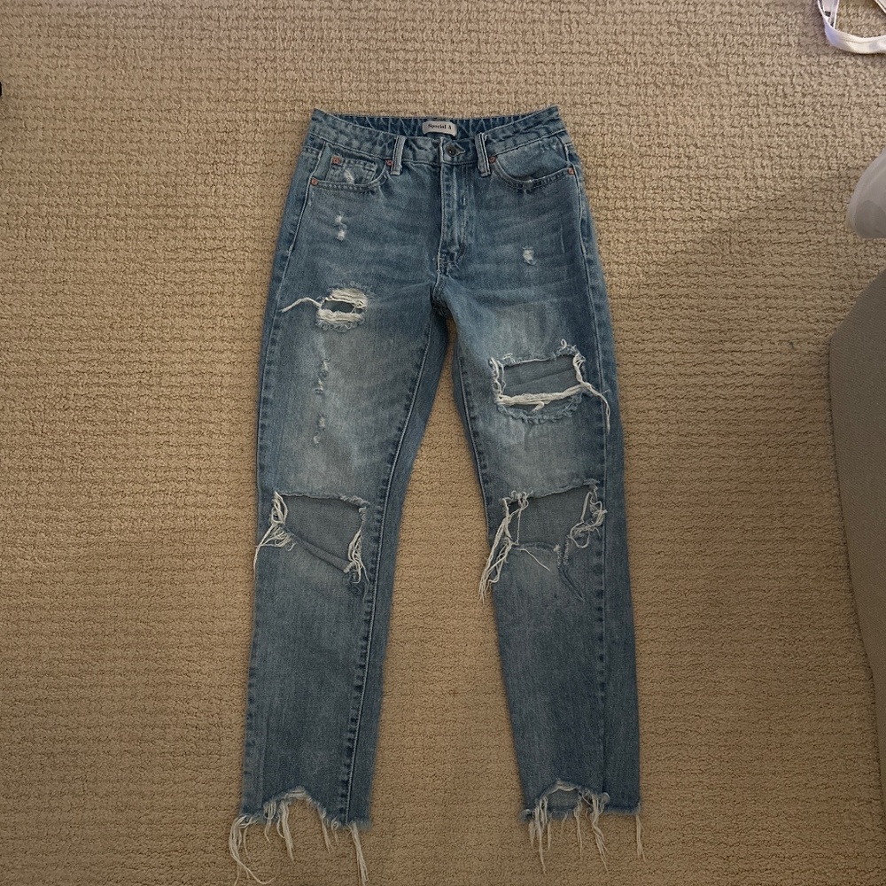 Distressed Jeans - Picture 2 of 4